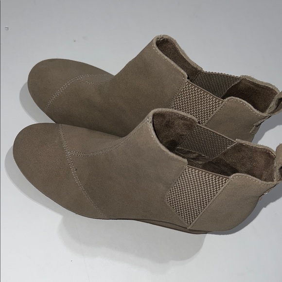 Toms Taupe Wedge Ankle Booties - Picture 3 of 9